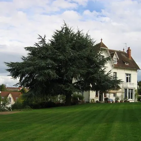 Bed & Breakfast Castel Marie Louise Neris-les-Bains